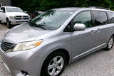 Used 2012 Toyota Sienna LE image 2