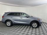 Used 2020 Kia Sorento LX w/ LX I4 Convenience Package image 4