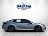Used 2022 Toyota Camry SE image 2
