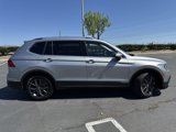 Used 2022 Volkswagen Tiguan SE image 3