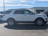 Used 2017 Ford Explorer Limited image 3