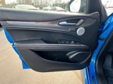Used 2023 Alfa Romeo Stelvio Estrema image 5