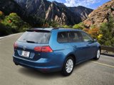 Used 2016 Volkswagen Golf S image 3