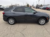 Used 2022 Chevrolet Equinox LT image 2