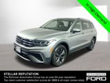 Used 2022 Volkswagen Tiguan SE image 2