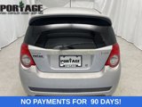 Used 2009 Pontiac G3 w/ Preferred Package image 3