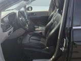 Used 2023 Chrysler Pacifica Touring-L image 4