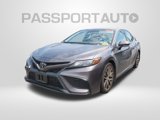 Used 2022 Toyota Camry SE image 2