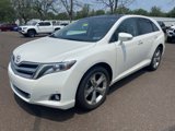 Used 2015 Toyota Venza XLE image 2