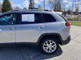 Used 2015 Jeep Cherokee Latitude w/ Comfort/Convenience Group image 4