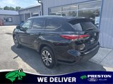 Used 2022 Toyota Highlander XLE image 4