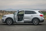 Used 2017 Lincoln MKX Select w/ Select Plus Package image 4