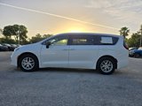 Used 2024 Chrysler Pacifica Touring image 3