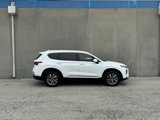 Used 2020 Hyundai Santa Fe SEL w/ Convenience Package image 2