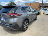 Used 2023 Nissan Rogue SV image 4