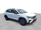 Used 2022 Volkswagen Taos S image 2