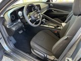 Used 2024 Hyundai Elantra SEL image 2