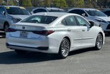 Certified 2022 Lexus ES 300h w/ Luxury Package image 4