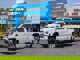 New 2024 GMC Sierra 1500 SLE image 2