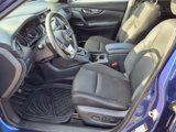 Used 2017 Nissan Rogue SV image 5