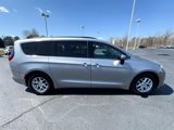 Used 2021 Chrysler Voyager Lxi image 2