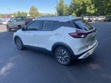 Used 2023 Nissan Kicks SV image 3