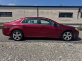 Used 2010 Chevrolet Malibu LT image 2