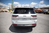 Used 2023 Jeep Grand Cherokee L Laredo image 4