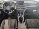 New 2025 Acura Integra image 5