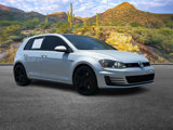 Used 2017 Volkswagen GTI SE image 2