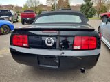 Used 2007 Ford Mustang Deluxe image 3