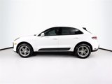 Certified 2023 Porsche Macan image 2