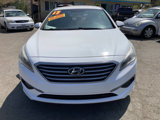 Used 2017 Hyundai Sonata SE image 2