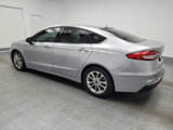 Used 2020 Ford Fusion SE image 3