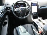 Used 2021 Ford Edge Titanium image 5