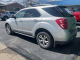 Used 2017 Chevrolet Equinox LT image 2