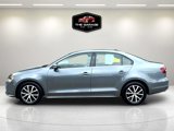 Used 2017 Volkswagen Jetta SE image 2
