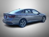 Used 2022 Volkswagen Jetta SE image 5