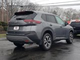 Used 2022 Nissan Rogue SV image 3