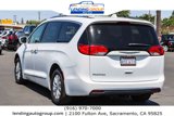 Used 2019 Chrysler Pacifica Touring-L image 2