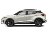 Certified 2022 Nissan Kicks SR image 2