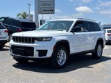 Used 2023 Jeep Grand Cherokee L Laredo image 4