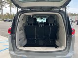Used 2023 Chrysler Pacifica Limited image 5