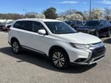 Used 2019 Mitsubishi Outlander SE image 3