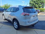 Used 2014 Nissan Rogue SV image 2