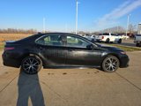 Used 2023 Toyota Camry SE image 6