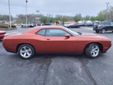 Used 2022 Dodge Challenger SXT image 2