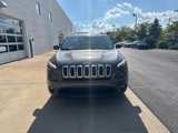 Used 2014 Jeep Cherokee Latitude w/ Comfort/Convenience Group image 2