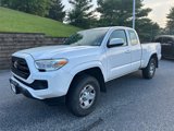Used 2017 Toyota Tacoma SR image 3