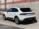 Certified 2025 Porsche Macan image 3